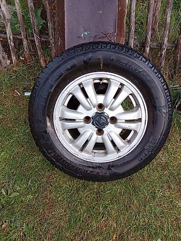 балон кышкы: Дөңгөлөктөр монтажда 205 / 60 / R 15, Кыш, Колдонулган, 1 даана, Куйма, тешиктери - 4 — 1