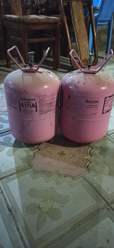 Məhəccərlər: Məhsul: R410A soyuducu qaz balonları - Marka/model: Arkema R410A