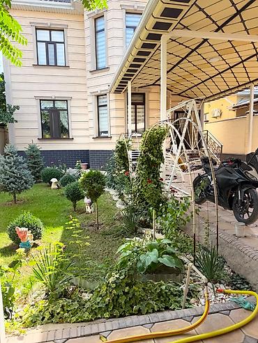Продажа домов: 6 комнат и более, 230 м², 4 соток, Бишкек, Арча-Бешик ж/м — 6