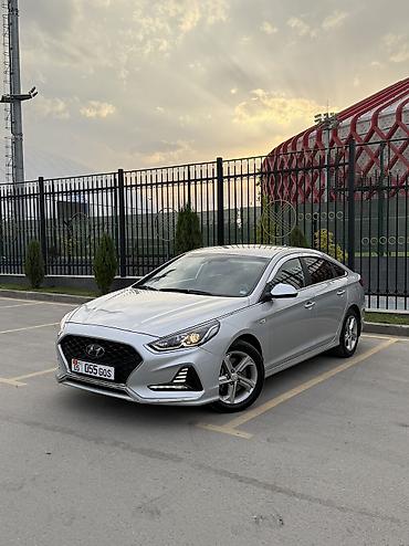 Hyundai Sonata: 2021 г., 2 л, Автомат, Газ, Седан