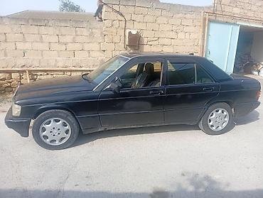 mersedes e klas: Mercedes-Benz E 200: 1.8 l | Sedan — 5