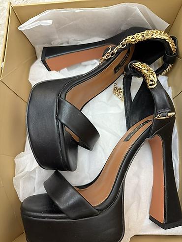 обувь zara: ПРОДАЮ ОБУВЬ 👠🖤 Есть новые пары и в отличном состоянии. Для — 3