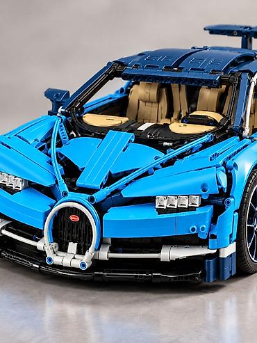 bugatti: Bugatti Chiron — конструктор 4031 деталь + картина 80×50 см — 4