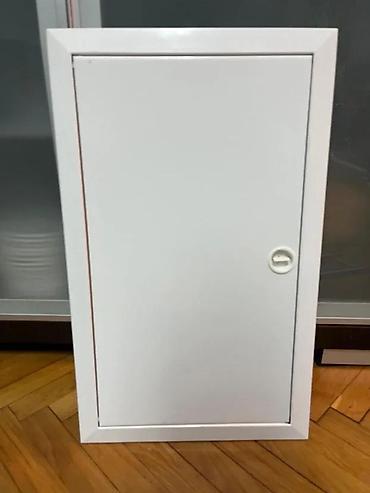Razvodne kutije: Ormar za struju/razvodna kutija sa vratima - Zidni razvodni ormar — 1