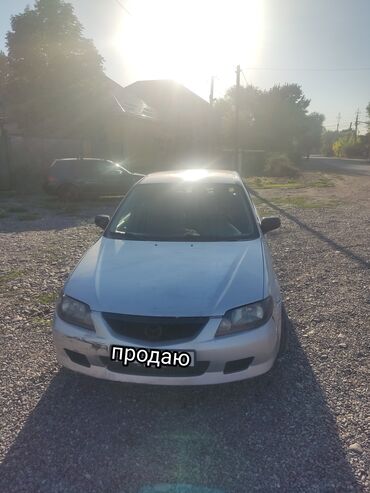 Mazda: Mazda 323: 2002 г., 1.6 л, Механика, Бензин, Хэтчбэк
