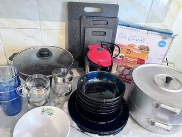 шкафчики кухонные: От 300 спрашивайте у всех состояние нового 👍🏻