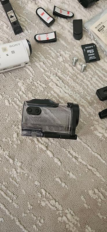 Видеокамеры: Sony AZ 1 mini камера и идеальном состоянии и с множеством креплений — 3