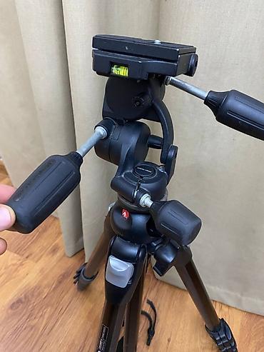 Другие аксессуары для фото/видео: Штатив Manfrotto 055MF4 + голова Manfrotto 808RC4 Б/у в идеальном — 3