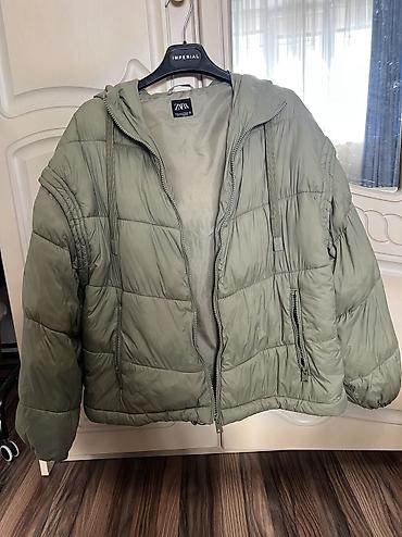 Демисезонные куртки: Куртка-рубашка Pull&Bear Размер: S (EUR S / USA S / MEX 26 Цена at lalafo.kg — 11 Демисезонные куртки: Куртка-рубашка Pull&Bear Размер: S (EUR S / USA S / MEX 26 Цена — 11