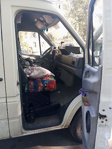 аренда мапеда: Грузовой фургон Mercedes‑Benz Sprinter (длинная база, высокий потолок) — 3