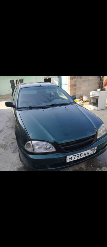 Toyota: Toyota Carina E: 1996 г., 1.6 л, Механика, Бензин, Седан