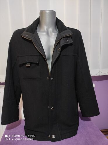 Coats and trench coats: Kaput bez ostecenja, velicina M Duzina 78 Ramena 51 Rukavi 62 Pouobim