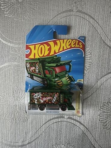 küpə: Hot Wheels qiymet 1 maşına aitdir Seçilmiş modellər: - Porsche 911 — 10