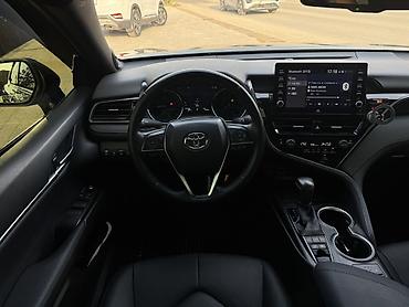 значок форестер: Toyota Camry: 2022 г., 2.5 л, Автомат, Гибрид, Седан — 8