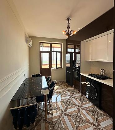 sirvanda ev satisi: 6-cı mikrorayon, 3 otaqlı, Yeni tikili, m. Nəsimi, 127 kv. m — 8