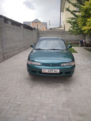 Mazda: Mazda 626: 1992 г., 2 л, Механика, Бензин, Седан