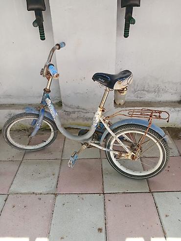 islenmis velosiped: Iki eded velosipetdi birinci sekil 9 yasa kimidi Ikinci sekil 6 yasa — 2