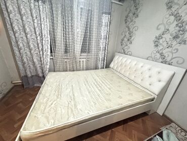 двуспальная кровать: Двуспальная кровать, С матрасом, длина - 200 см