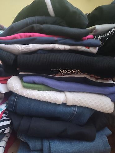 Bluze: Majce od 150 do 20.bluze 300.Trenerke od 20 Do 500 — 2