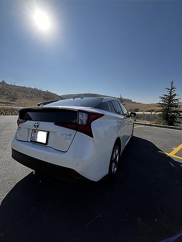 byd 06 ev: Toyota Prius: 2019 г., 1.8 л, Гибрид, Лифтбек — 5