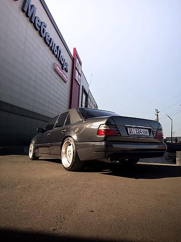 вампер 124: Mercedes-Benz W124: 1994 г., 5 л, Автомат, Бензин, Седан — 4