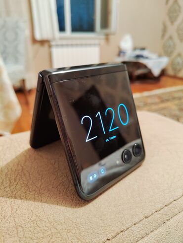 samsung s23 ultra qiymeti: Motorola Razr 40 Ultra, 256 ГБ, цвет - Черный, Гарантия, Сенсорный, Отпечаток пальца