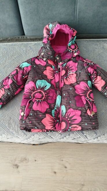 обувь на годик: Детская зимняя куртка GUSTI - Размер: 98 (на бирке указано 98 / 3) -