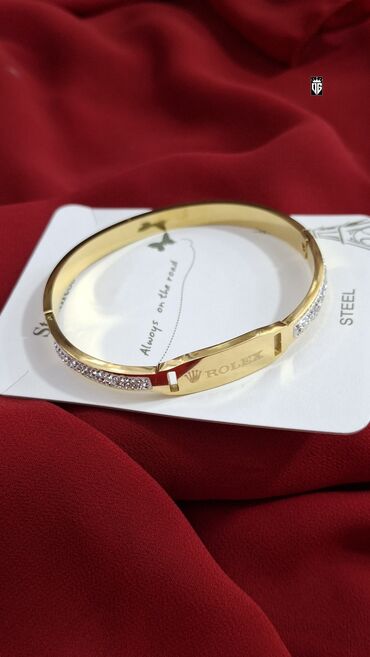 Bilərziklər: Qızılı rəngli, paslanmayan poladdan (STEEL) bəzək bilərziyi. Oval -da lalafo.az — 1 Bilərziklər: Qızılı rəngli, paslanmayan poladdan (STEEL) bəzək bilərziyi. Oval — 1