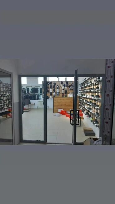 продажа магазинов в бишкеке: Сдаю Бутик, 88 м², С ремонтом, Действующий, С оборудованием