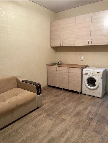 клубном доме: 1 комната, 20 м², Индивидуалка, 3 этаж, Косметический ремонт