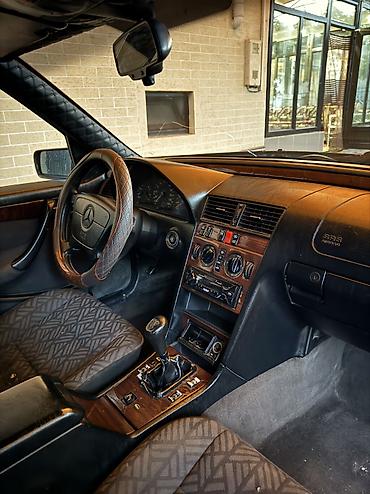 авто стенд: Mercedes-Benz C-Class: 1996 г., 2 л, Механика, Бензин, Седан — 5