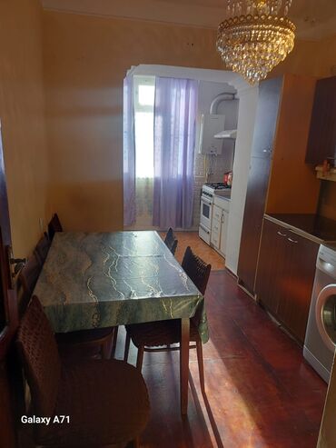 Köhnə tikili: Bakı, 8-ci kilometr, 3 otaqlı, Köhnə tikili, m. Neftçilər, 85 kv. m — 9