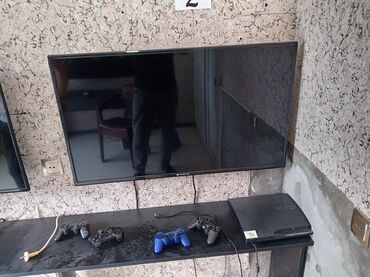 işlemiş xaladenik: 5 ədəd televizor, 6 ədəd playstation, 12 pult, 3 şunur