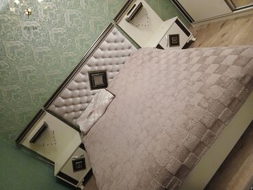 столы в стиле прованс: Двуспальная кровать