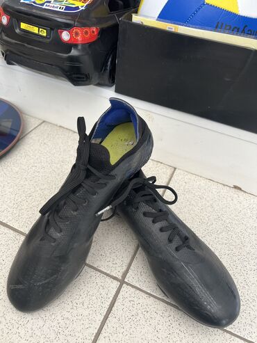обувь футбол: Продаю ОРИГИНАЛ Щипы бутсы для футбола состояние как новое 40- размер