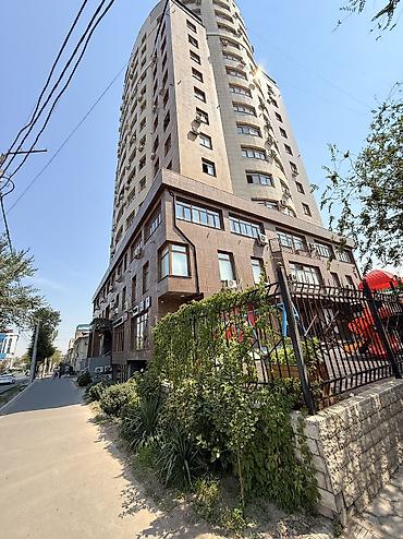 Аренда помещений свободного назначения: Сдается помещение 50 м2 75000 сом и депозит Первая линия. Доступ — 21