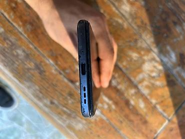 70 manata telfon: Poco rəng - Qara, Sensor — 4
