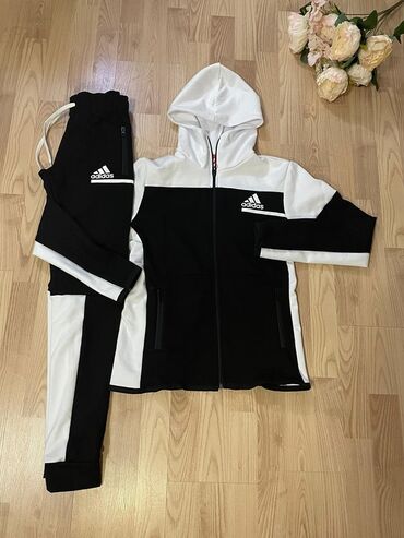 Gornji i donji deo: S (EU 36) — 2