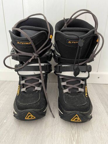 Cipele za snowboard Nitro vel. EU 39, uvoz Svajcarska