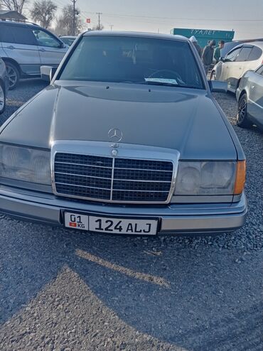 запчасть на мерс 814: Mercedes-Benz W124: 1992 г., 2.3 л, Механика, Бензин, Седан