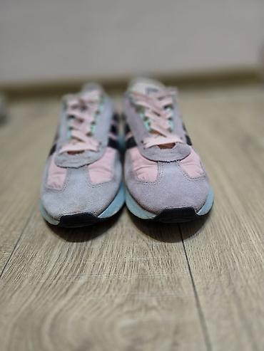 nike double face: Original Adidas Retropy E5 dobro ocuvane. Broj 38 ali je malo manji — 2