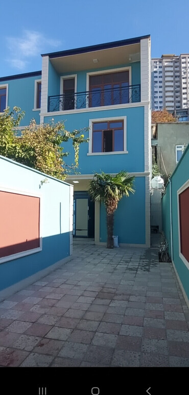 Həyət evləri və villaların satışı: 3 mərtəbəli fərdi yaşayış evi - Ümumi görünüş: Müstəqil həyət evi — 1