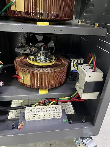Другие инструменты: Стабилизатор напряжения Трёхфазный автоматический стабилизатор — 9