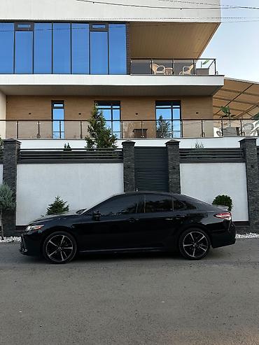 ram 2500: Toyota Camry: 2018 г., 2.5 л, Автомат, Бензин, Седан — 4