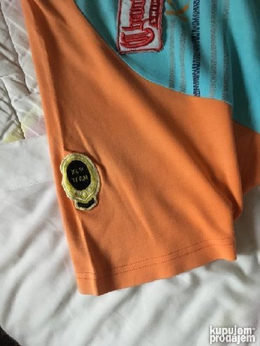 Majice: Interesantna sportska plava majca sa narandžastim rukavima, kvalitetan na lalafo.rs — 6 Majice: Interesantna sportska plava majca sa narandžastim rukavima, kvalitetan — 6