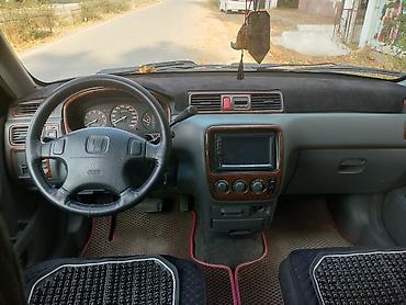 магнитола е39 штатная: Honda CR-V: 2000 г., 2 л, Автомат, Бензин, Кроссовер — 4