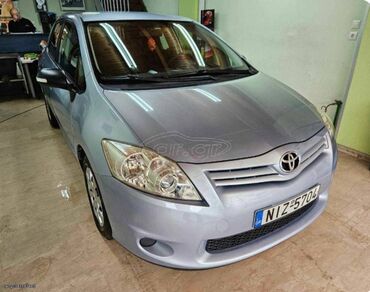 Toyota: Toyota Auris: 1.4 l. | 2011 έ. Χάτσμπακ — 2