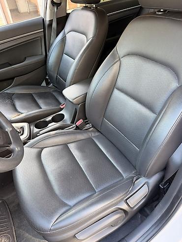 авто зеркала: Hyundai Elantra: 2017 г., Седан — 7