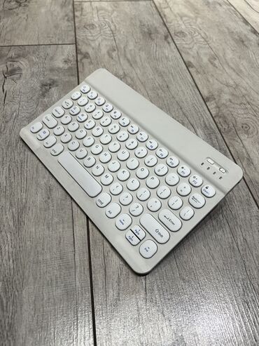 светящийся клавиатура: Bluetooth клавиатура Очень легкая и тонкая Для PC Android iOS macOS
