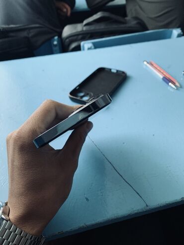 сколько стоит аккумулятор для телефона: IPhone Xr, Колдонулган, 128 ГБ, Каптама